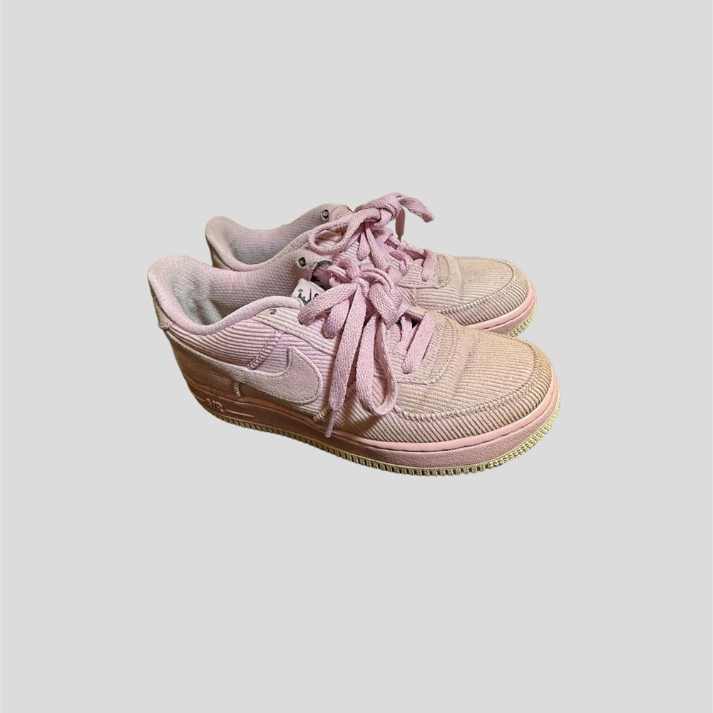Nike size 4Y corduroy sneakers